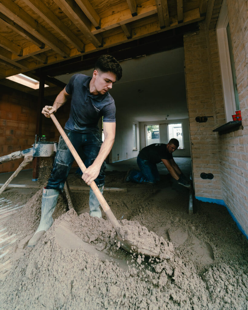 Cementdekvloer laten leggen in Munstergeleen