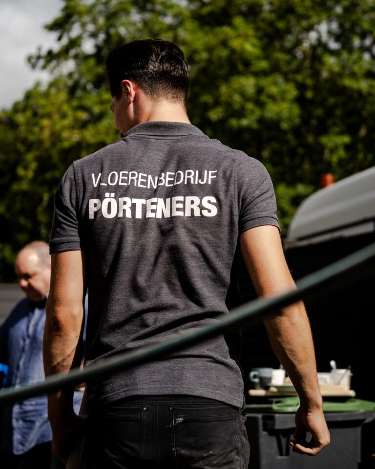 Zandcementdekvloer in Beek