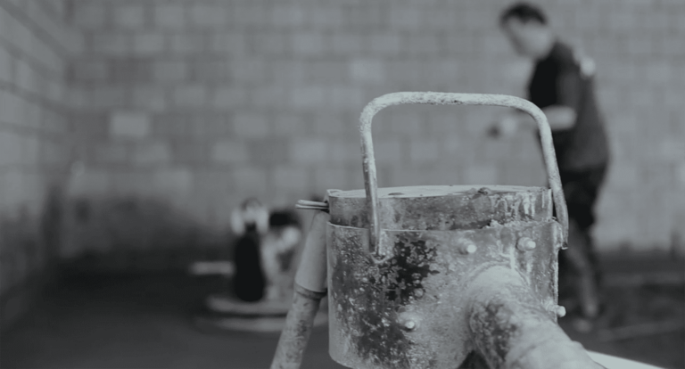 Cementdekvloer storten in Susteren